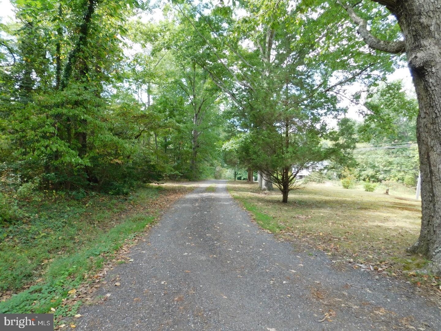 44297 Clarkes Landing Road Hollywood, MD 20636 - Photo 6 of 29 Front Drive