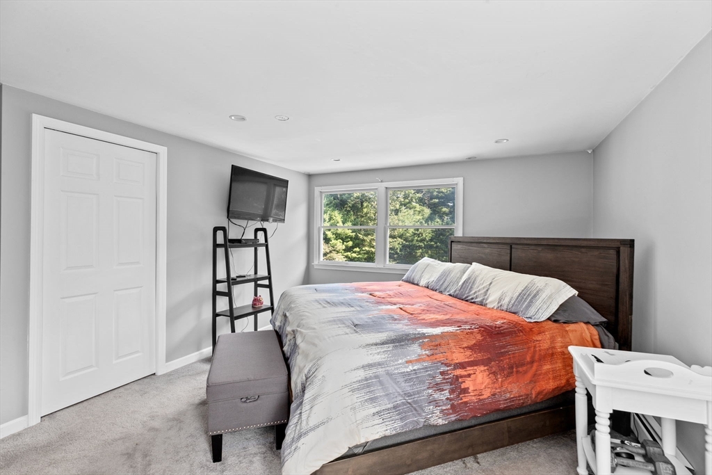 518 County Road Wareham, MA 02576 - Photo 16 of 32 a bedroom with a bed and a window