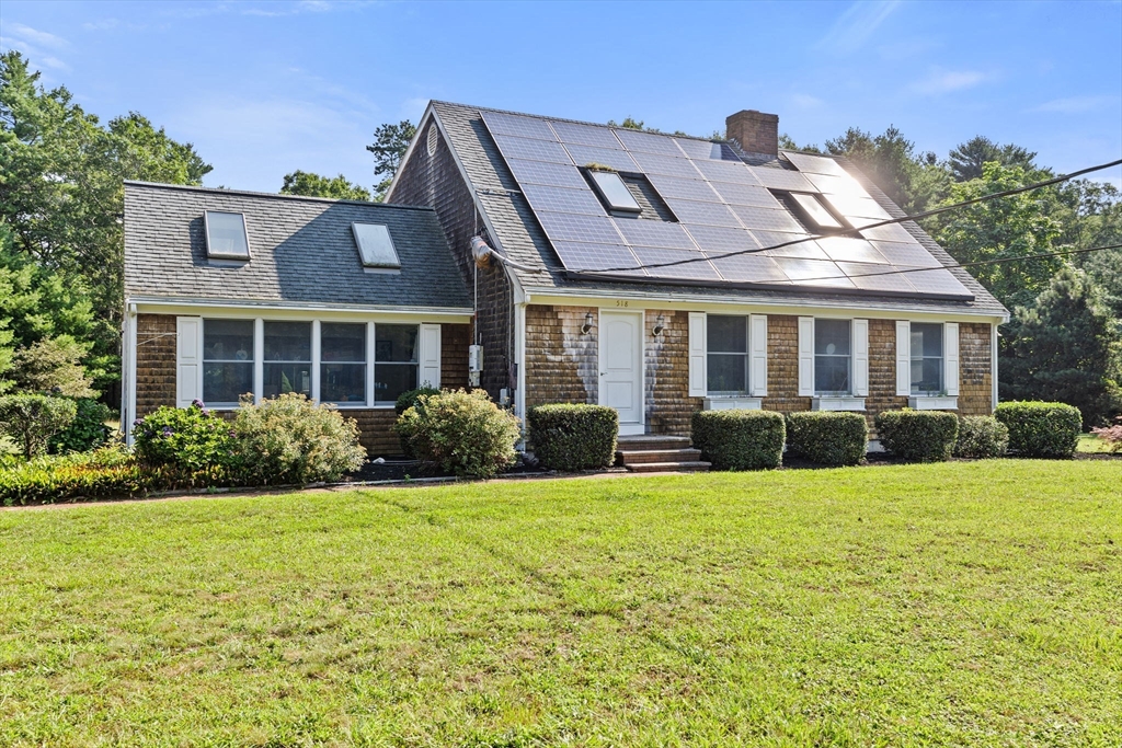 518 County Road Wareham, MA 02576 - Photo 27 of 32 a front view of a house with yard and green space