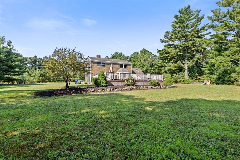518 County Road Wareham, MA 02576 - Photo 28 of 32 a house view with a garden space