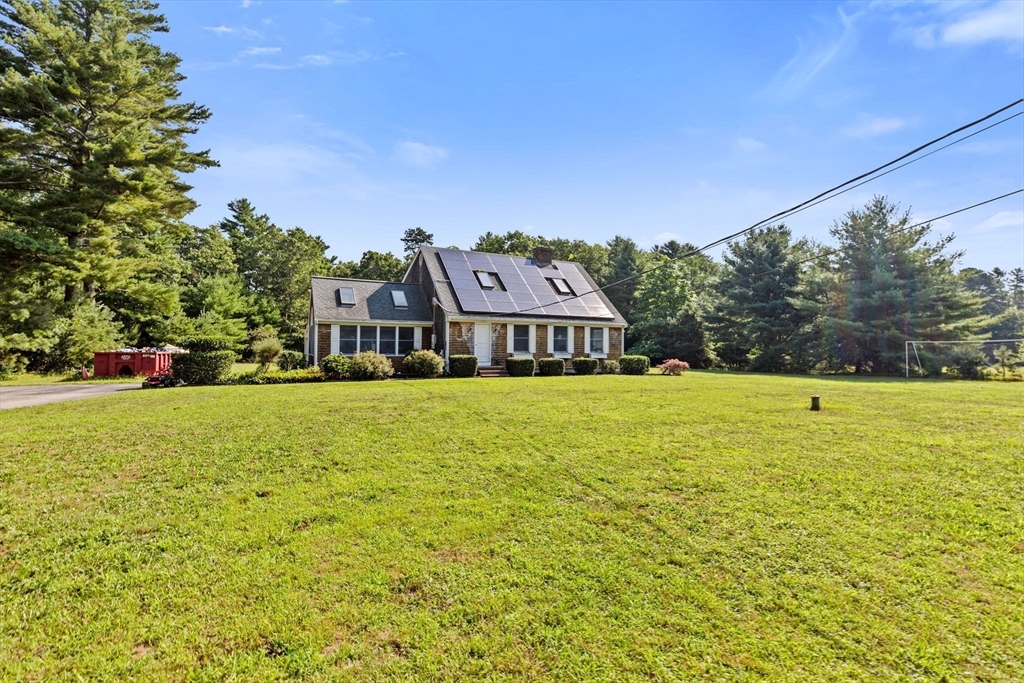 518 County Road Wareham, MA 02576 - Photo 29 of 32 a front view of a house with a yard