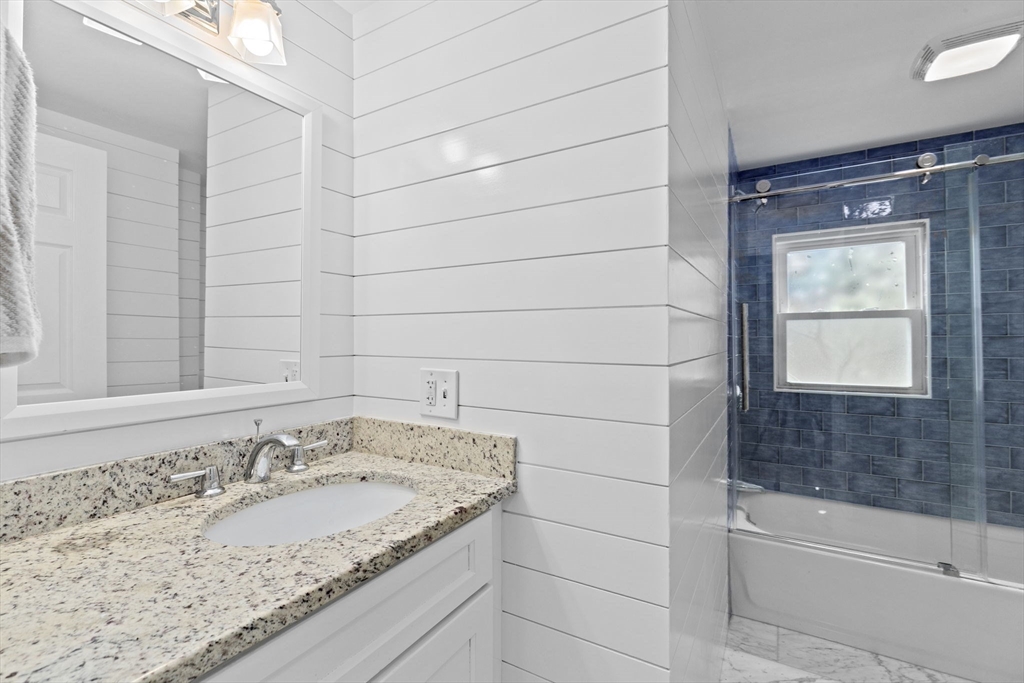 32 Governor Long Road Hingham, MA 02043 - Photo 14 of 30 Gallery Image 14