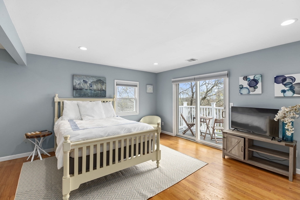 32 Governor Long Road Hingham, MA 02043 - Photo 17 of 30 Gallery Image 17