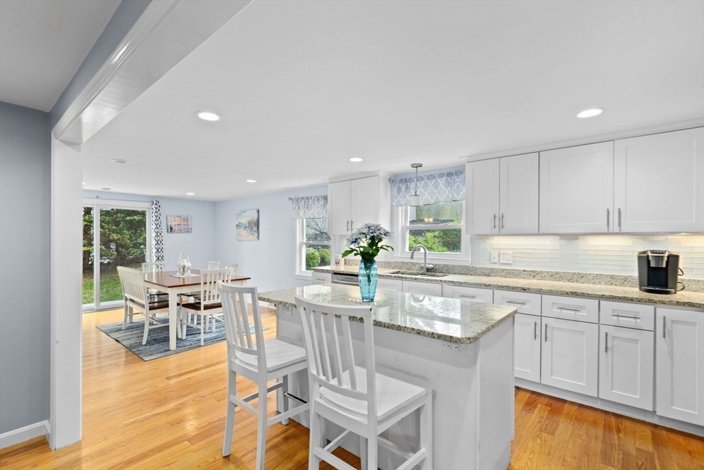 32 Governor Long Road Hingham, MA 02043 - Photo 6 of 30 Gallery Image 6