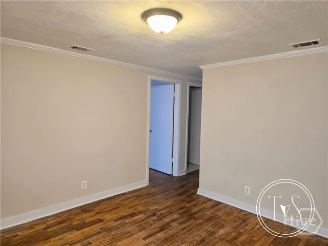 $1,390 | 39 Lissner Avenue, Savannah, GA 31408