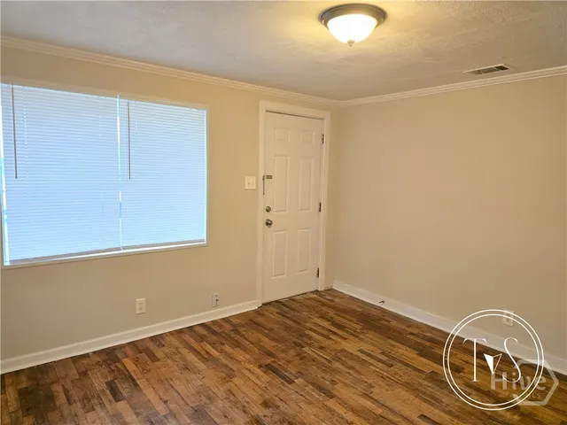 $1,390 | 39 Lissner Avenue, Savannah, GA 31408