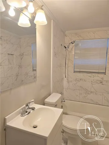 $1,390 | 39 Lissner Avenue, Savannah, GA 31408