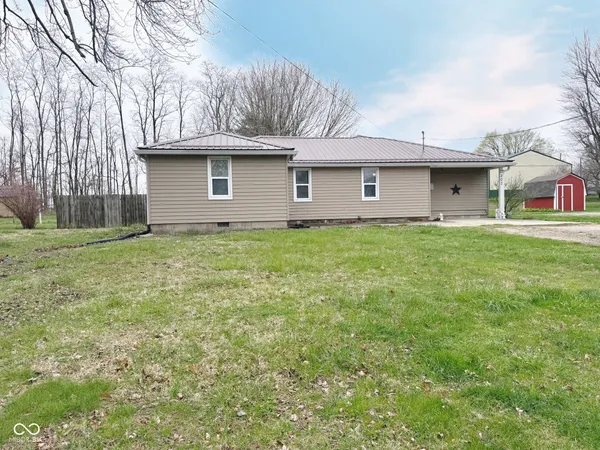 $190,000 | 207 Locust Street, New Market, IN 47965