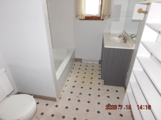 312 West Allen Street Rice Lake, WI 54868 - Photo 4 of 8 Gallery Image 4