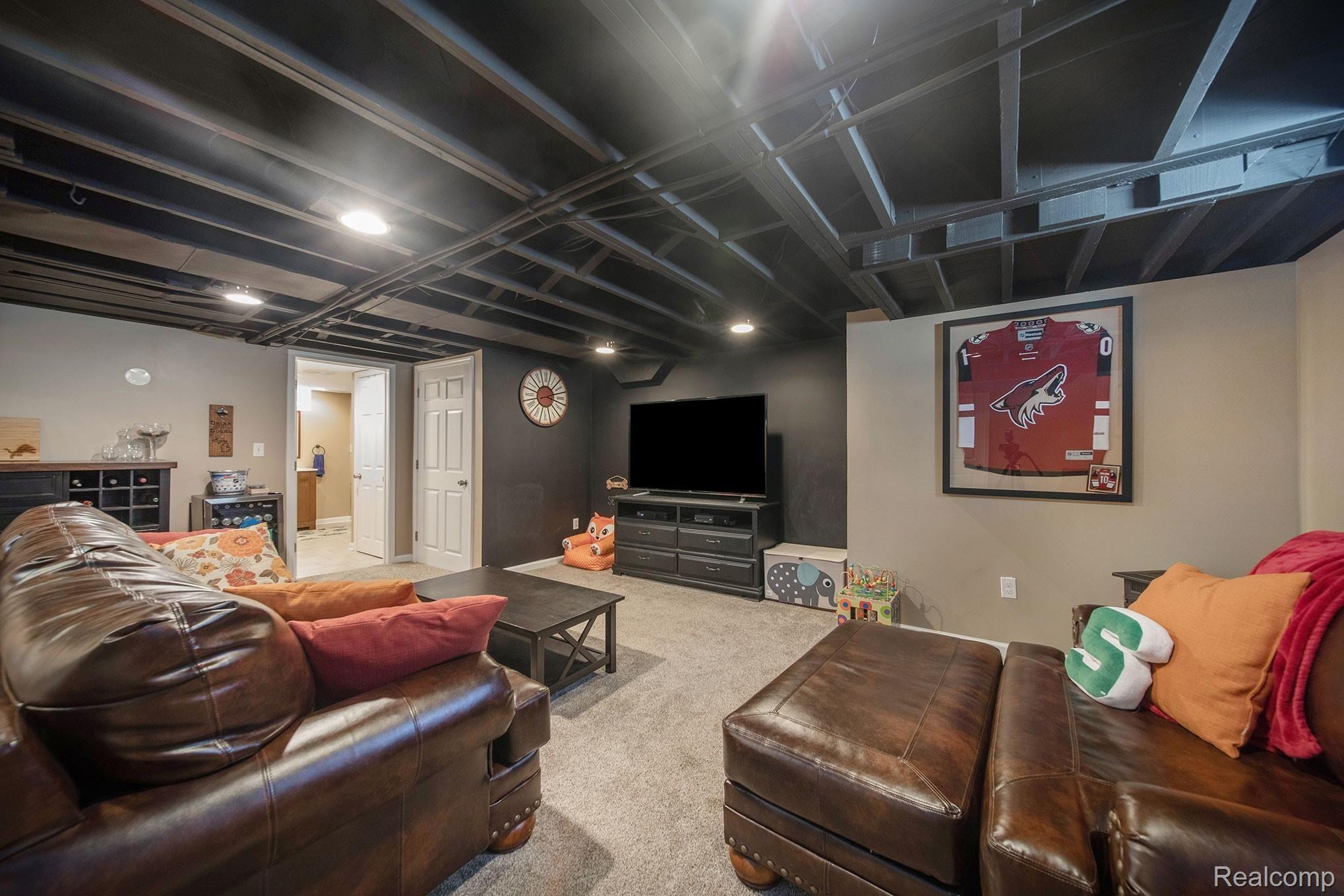 112 Normandy Road Royal Oak, MI 48073 - Photo 17 of 28 112-Normandy_31.jpg