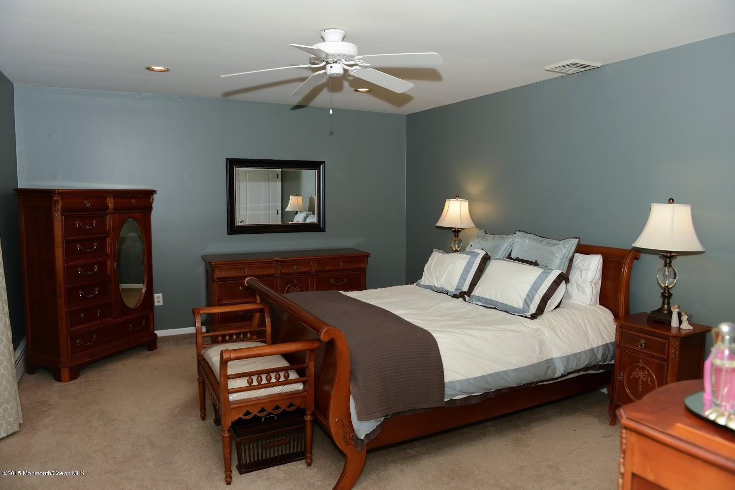 17 Pelican Road Middletown, NJ 07748 - Photo 22 of 45 Master suite