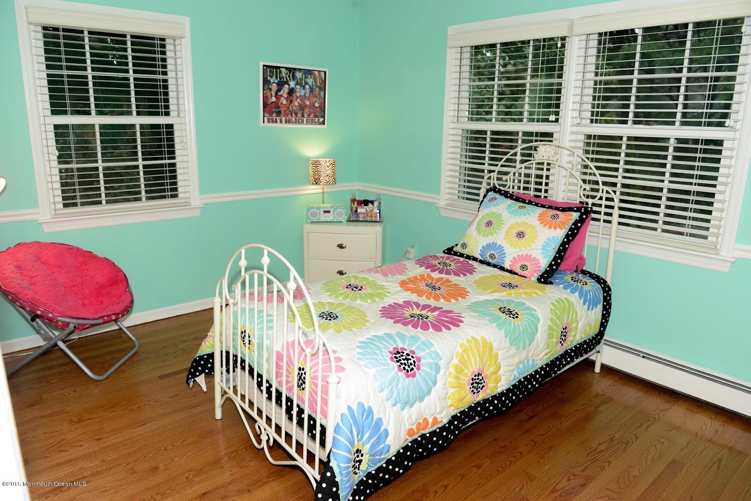 17 Pelican Road Middletown, NJ 07748 - Photo 29 of 45 Bedroom 3