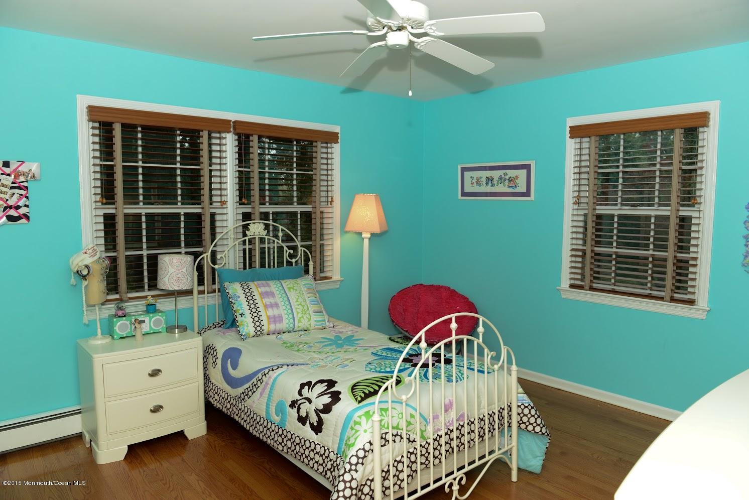17 Pelican Road Middletown, NJ 07748 - Photo 31 of 45 Bedroom 4