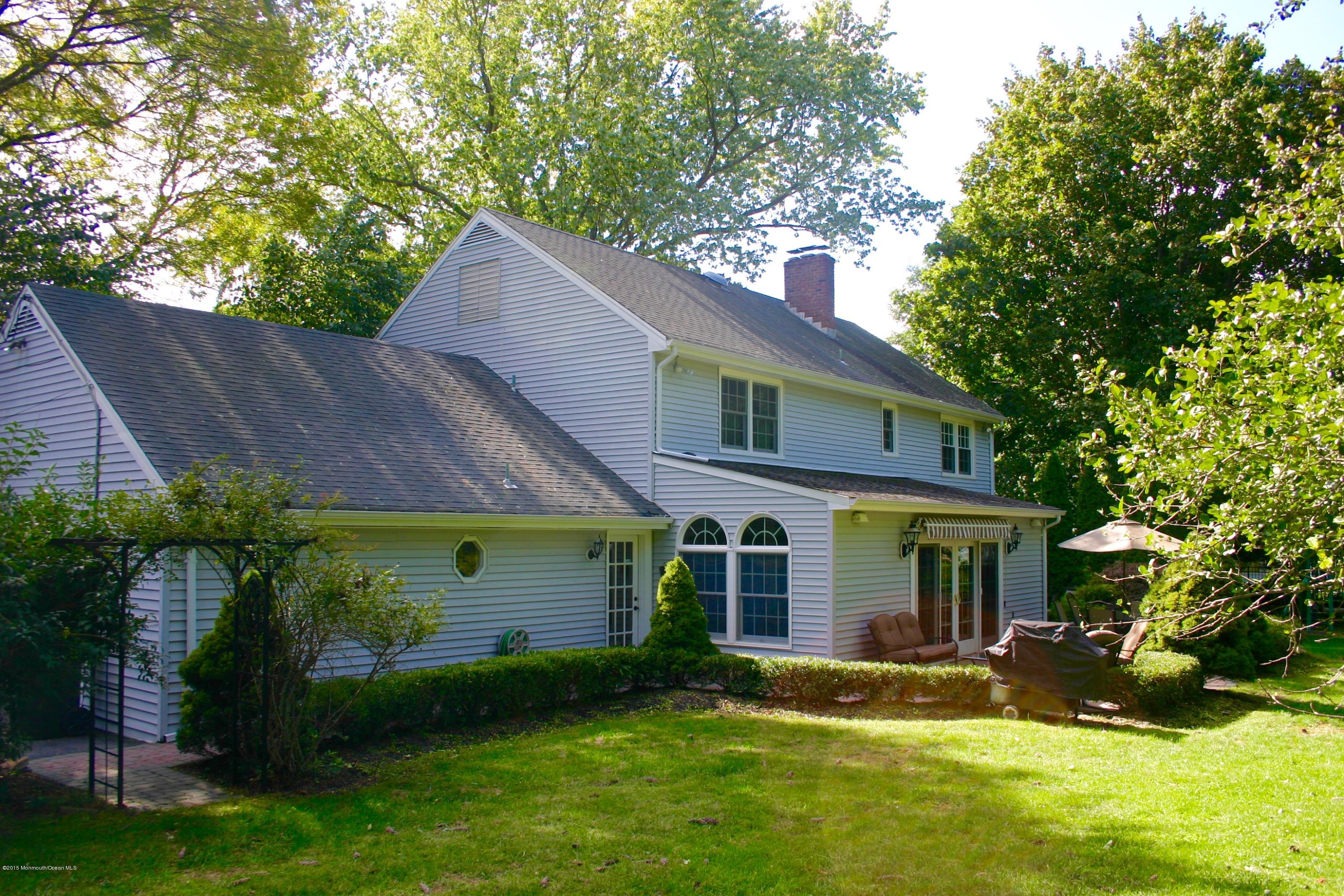 17 Pelican Road Middletown, NJ 07748 - Photo 33 of 45 Rear of the home