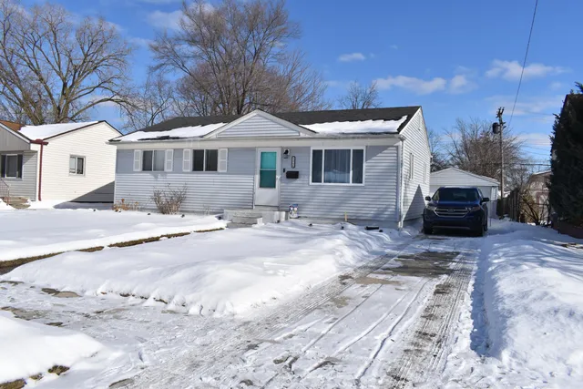 $130,000 | 21756 Weller Avenue, Warren, MI 48089