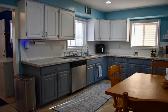 $130,000 | 21756 Weller Avenue, Warren, MI 48089