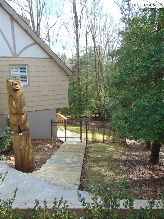238 Meadow View Road Glade Valley, NC 28627 - Photo 5 of 40 Gallery Image 5