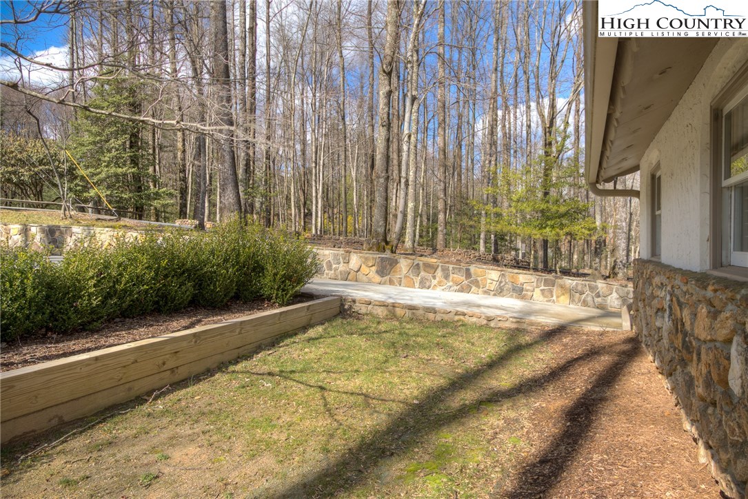 238 Meadow View Road Glade Valley, NC 28627 - Photo 6 of 40 Gallery Image 6