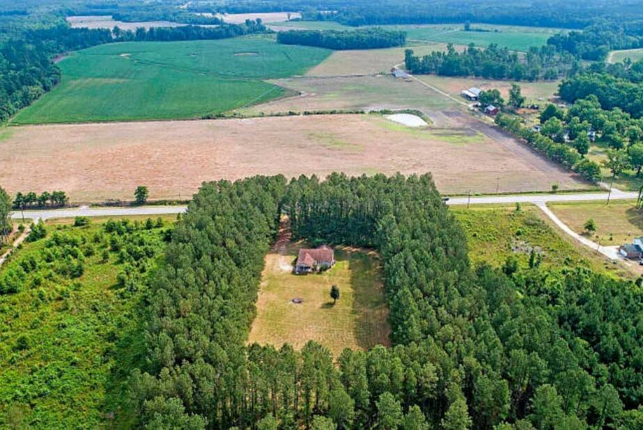 7050 Old State Road Holly Hill, SC 29059 - Photo 2 of 37 1000014789