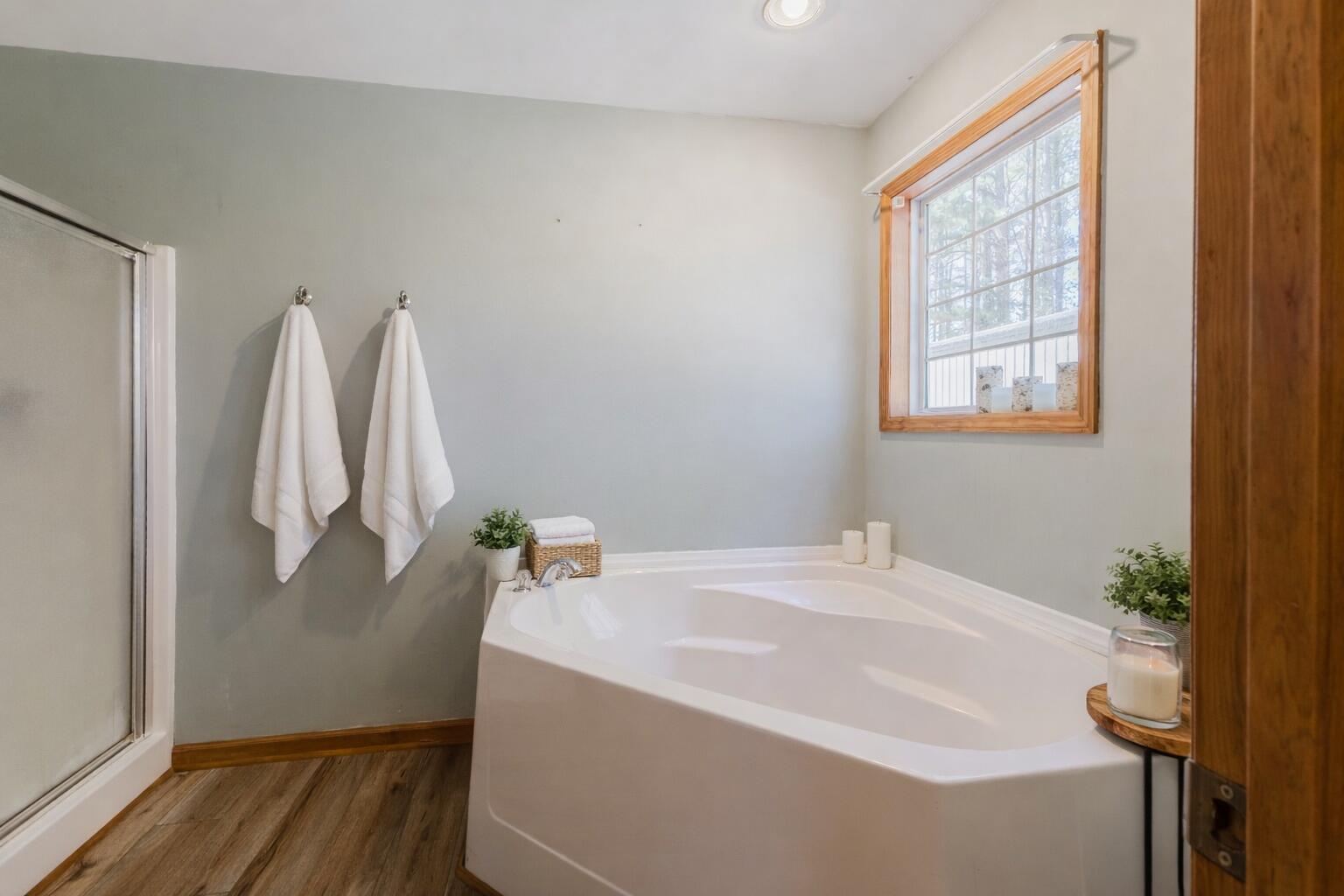 7050 Old State Road Holly Hill, SC 29059 - Photo 27 of 37 Master Batrhoom