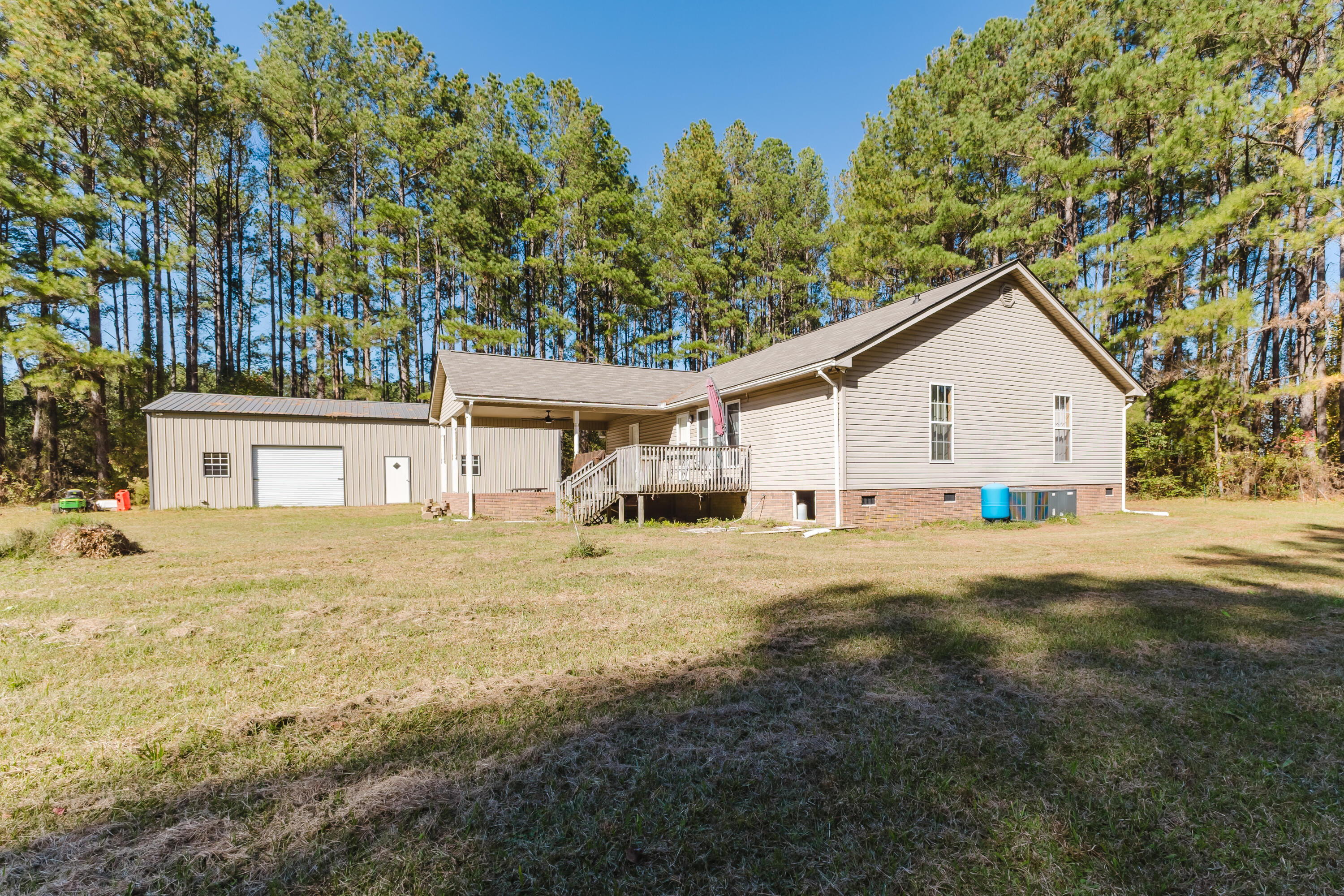 7050 Old State Road Holly Hill, SC 29059 - Photo 5 of 37 7050 old state road - Holly Hill-47