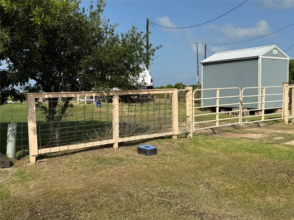 $76,000 | 1279 County Road 299, Sargent, TX 77414