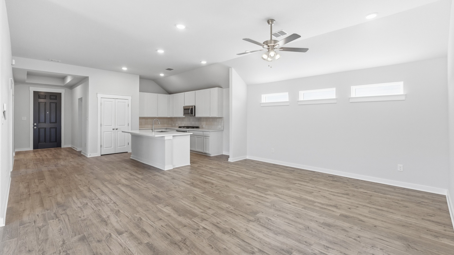 13428 Barn Chime Street Elgin, TX 78621 - Photo 6 of 22 Gallery Image 6