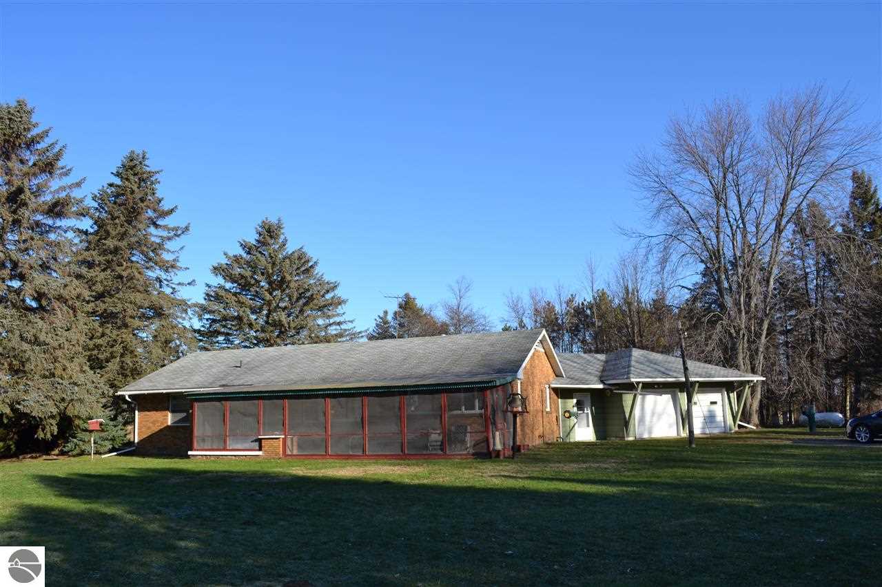 3672 North Coleman Road Coleman, MI 48618 - Photo 1 of 29 1780666.JPG