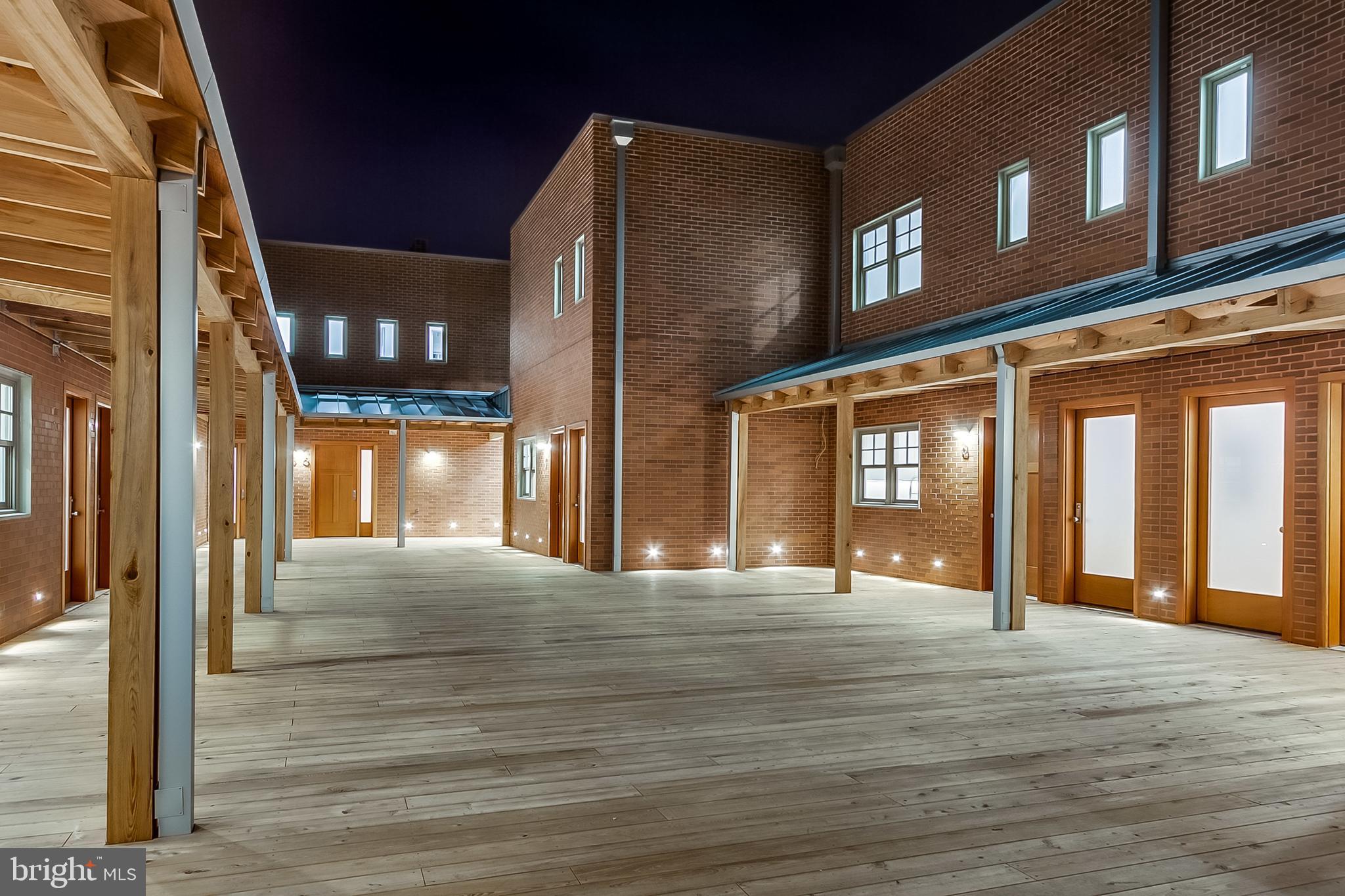 3400 Roland Avenue, Unit 1 Baltimore, MD 21211 - Photo 21 of 23 courtyard at night