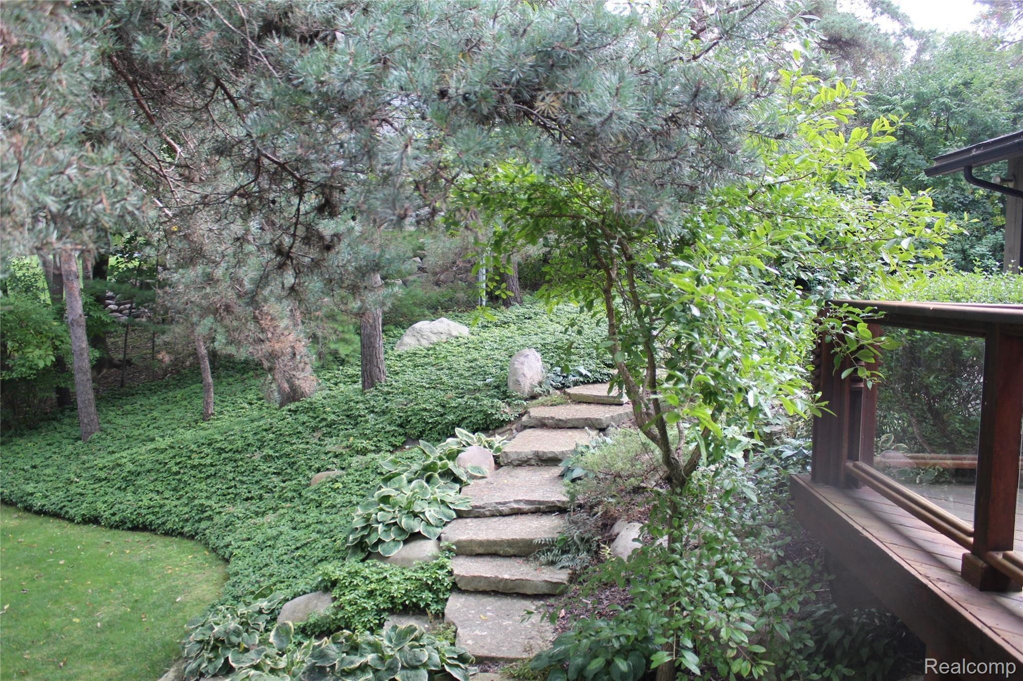 3303 Squirrel Road Bloomfield Hills, MI 48304 - Photo 49 of 75 IMG_9971.jpg