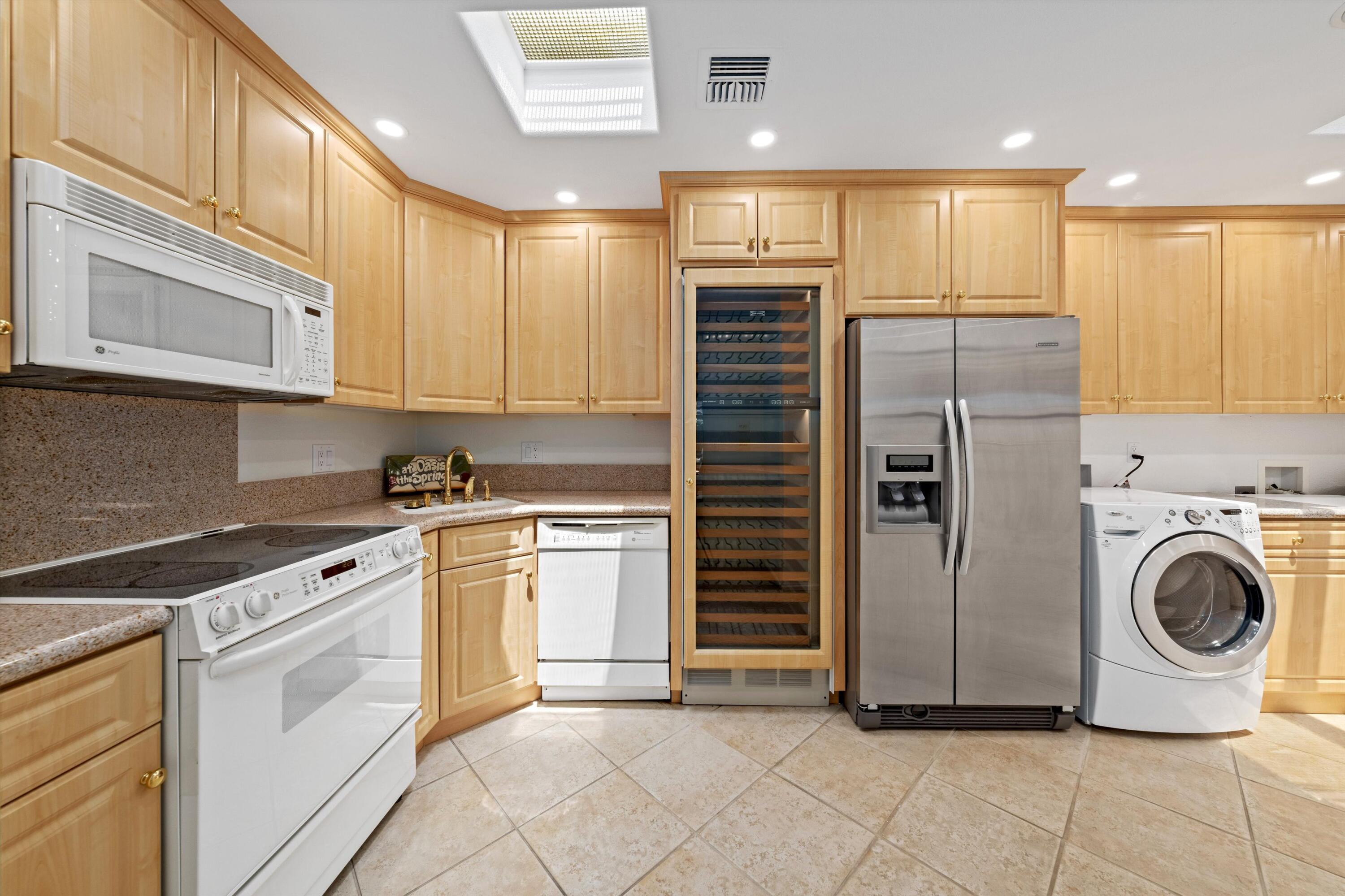 146 Yale Drive Rancho Mirage, CA 92270 - Photo 2 of 57 37-63649584