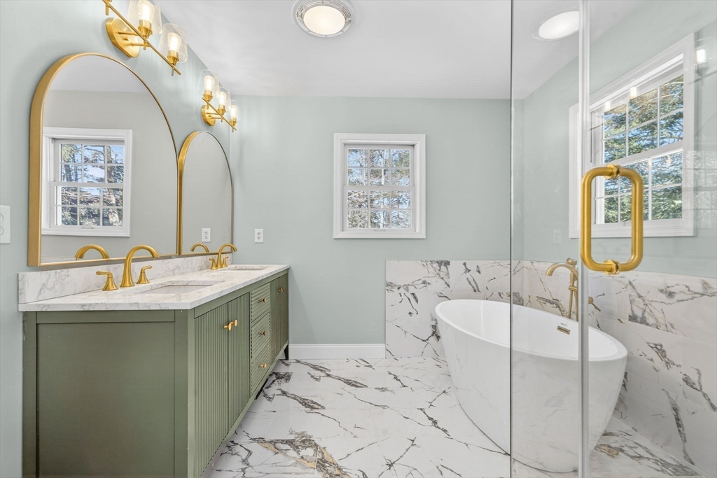 159 Pine Street Manchester, MA 01944 - Photo 21 of 41