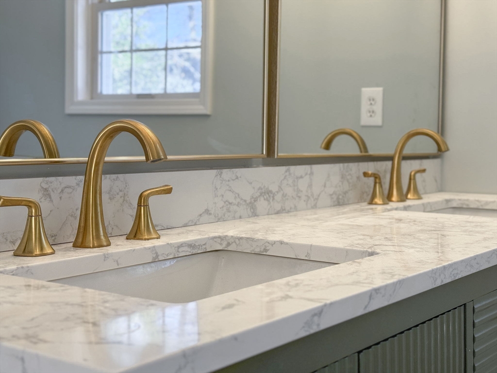 159 Pine Street Manchester, MA 01944 - Photo 24 of 41