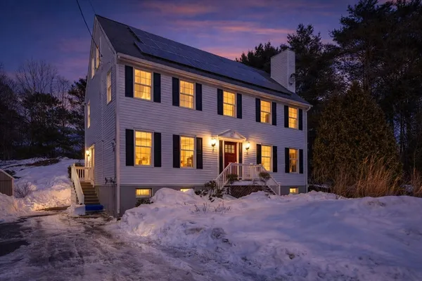 $1,185,000 | 159 Pine Street, Manchester, MA 01944