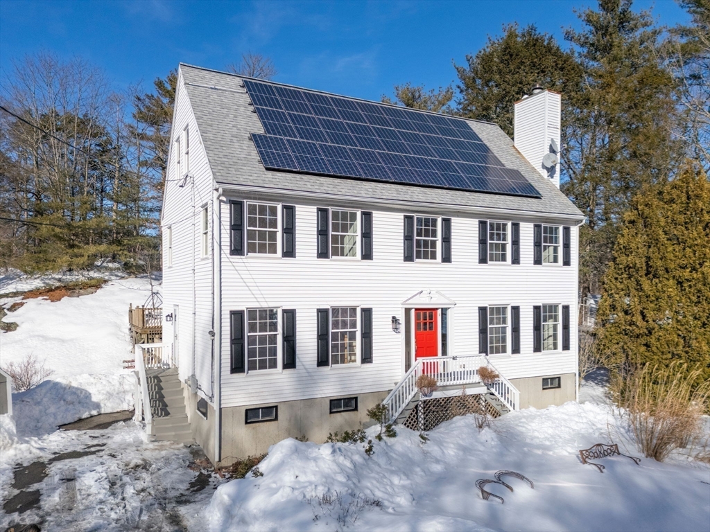 159 Pine Street Manchester, MA 01944 - Photo 7 of 41