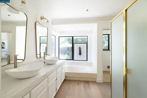 $2,095,000 | 7 Crockett Drive, Moraga, CA 94556