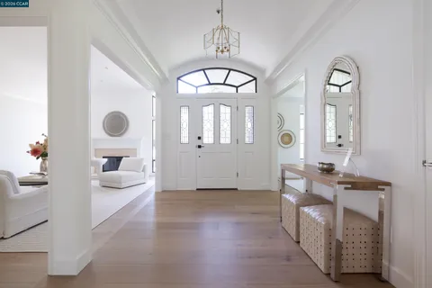 $2,095,000 | 7 Crockett Drive, Moraga, CA 94556