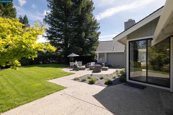 $2,095,000 | 7 Crockett Drive, Moraga, CA 94556