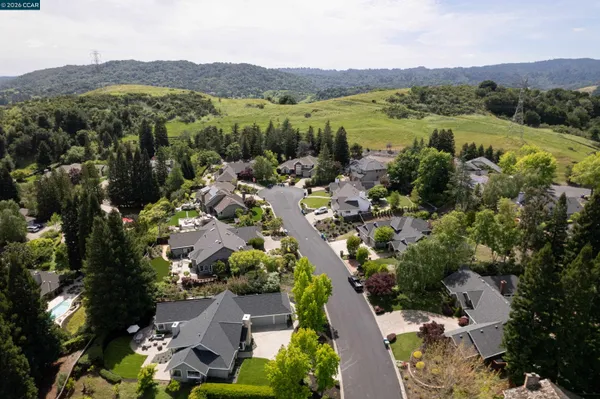 $2,095,000 | 7 Crockett Drive, Moraga, CA 94556