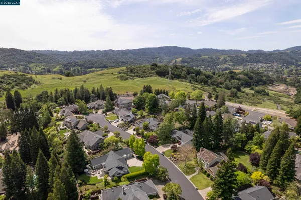 $2,095,000 | 7 Crockett Drive, Moraga, CA 94556