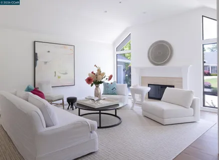 $2,095,000 | 7 Crockett Drive, Moraga, CA 94556