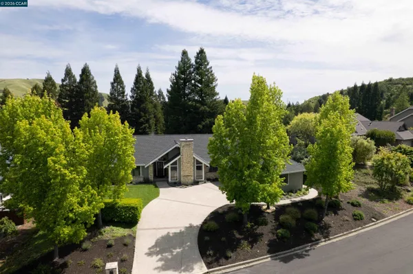 $2,095,000 | 7 Crockett Drive, Moraga, CA 94556