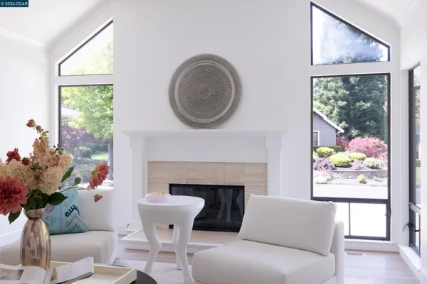 $2,095,000 | 7 Crockett Drive, Moraga, CA 94556