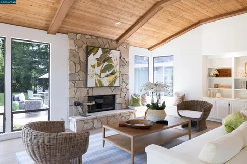 $2,095,000 | 7 Crockett Drive, Moraga, CA 94556