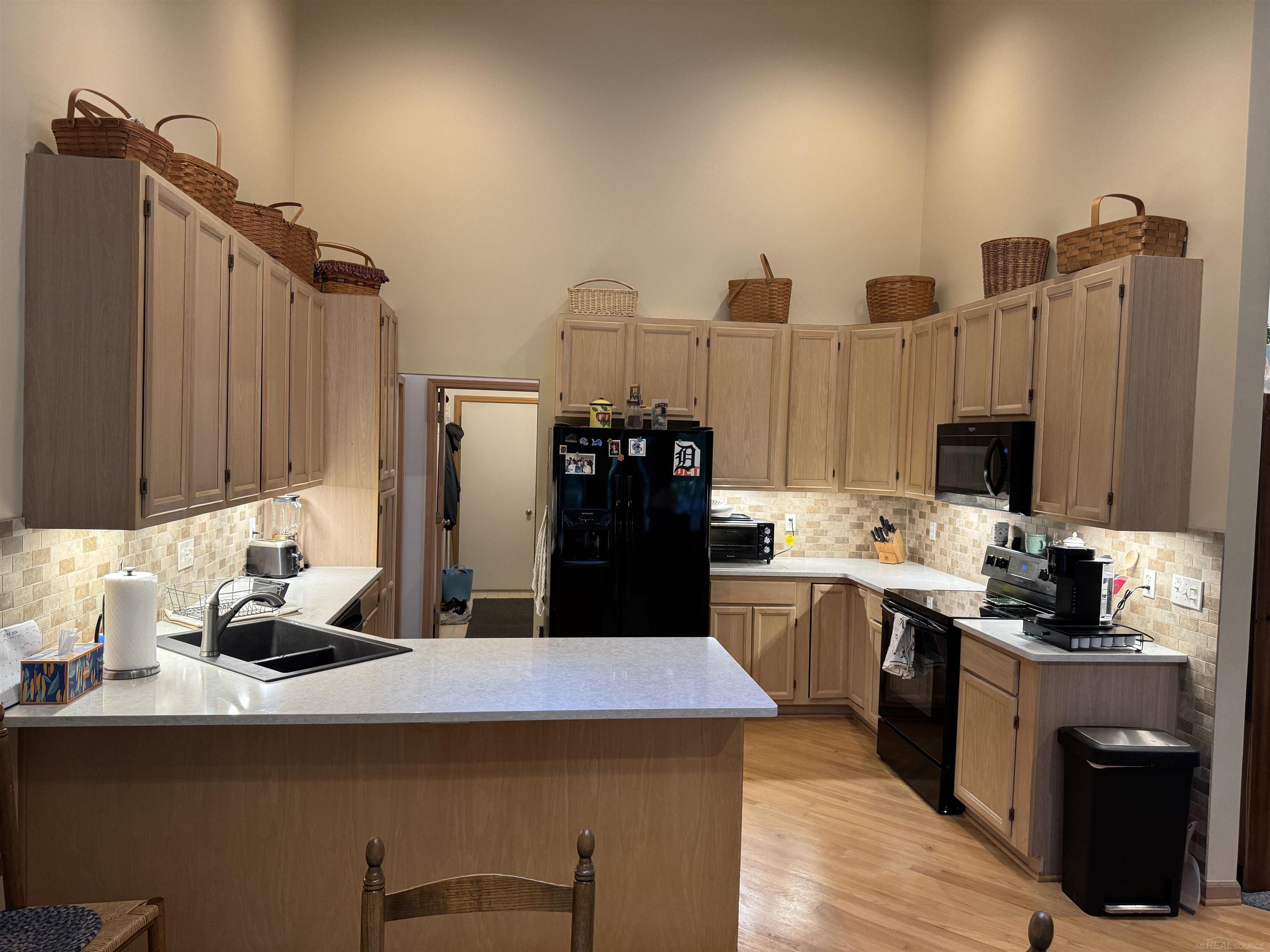 3375 Fairgrove Terrace, Unit #27 Rochester Hills, MI 48309 - Photo 22 of 41