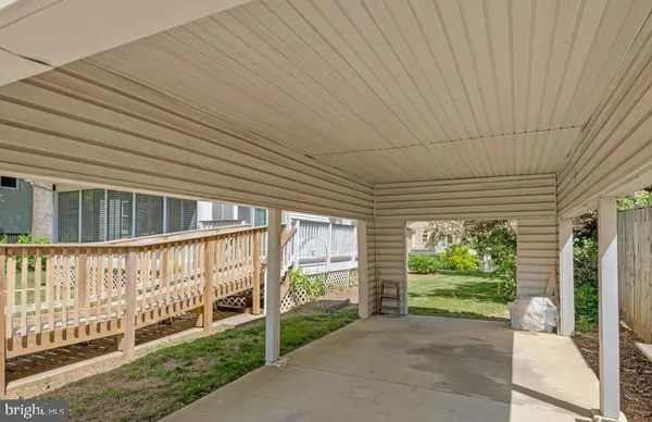 $689,000 | 4038 Poplar Street, Fairfax, VA 22030