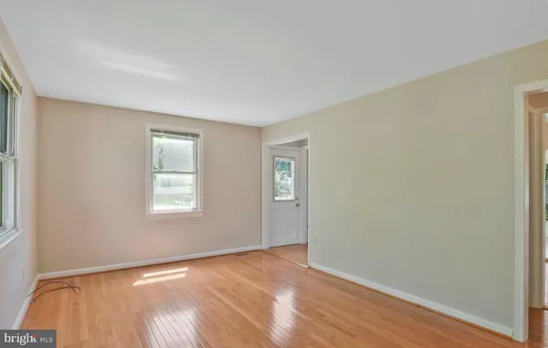 $689,000 | 4038 Poplar Street, Fairfax, VA 22030