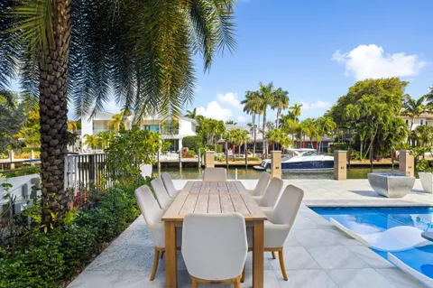$6,495,000 | 424 Coconut Isle Drive, Fort Lauderdale, FL 33301