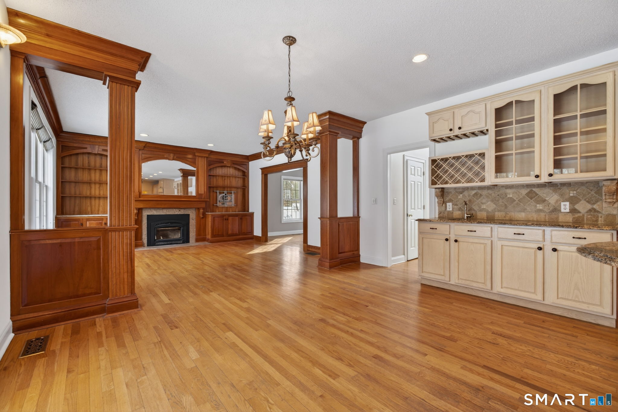 149 Ford Road Woodbridge, CT 06525 - Photo 14 of 41