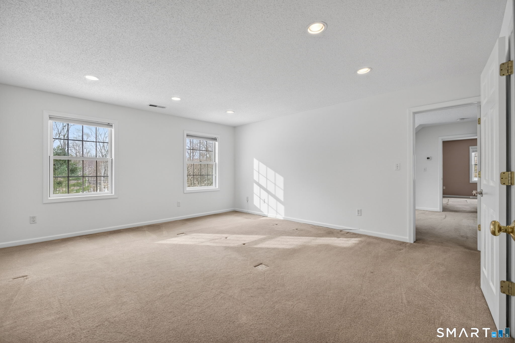 149 Ford Road Woodbridge, CT 06525 - Photo 21 of 41 PRIMARY BEDROOM SUITE